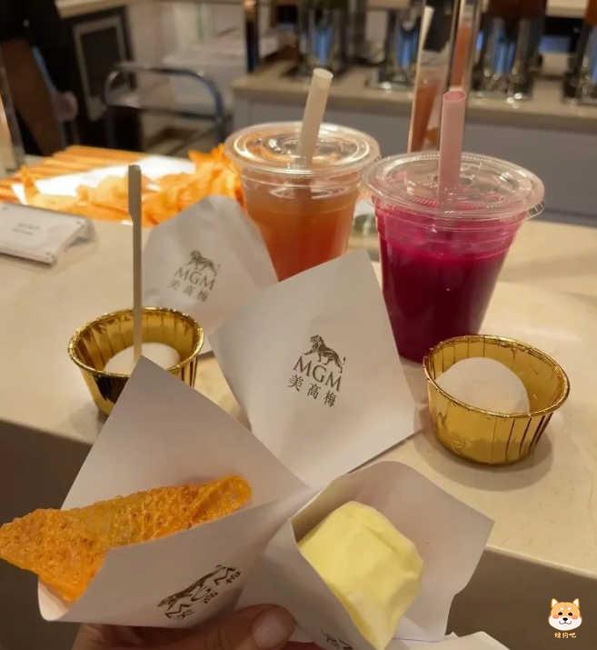 职业赌徒一眼看穿电子百家乐漏洞,利用规则漏洞逆转赌场优势赚取高额利润。